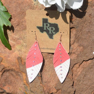 The Feather Look Earrings 